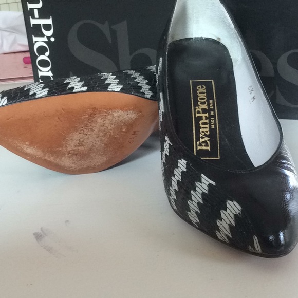 Heels - Picture 3 of 4